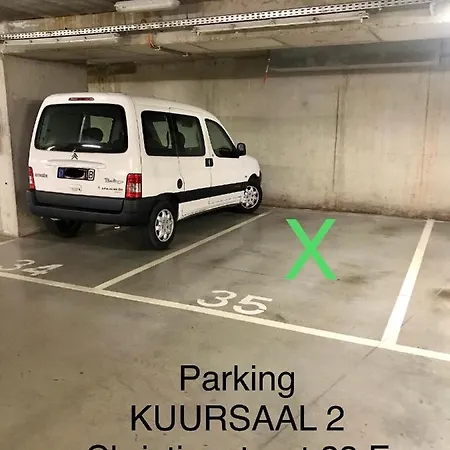 Westminster - Free Parking * Oostende